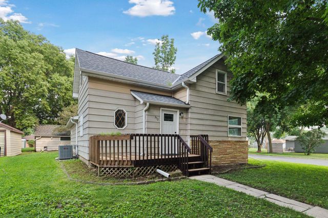 352 2nd Street, Gaylord, MN 55334