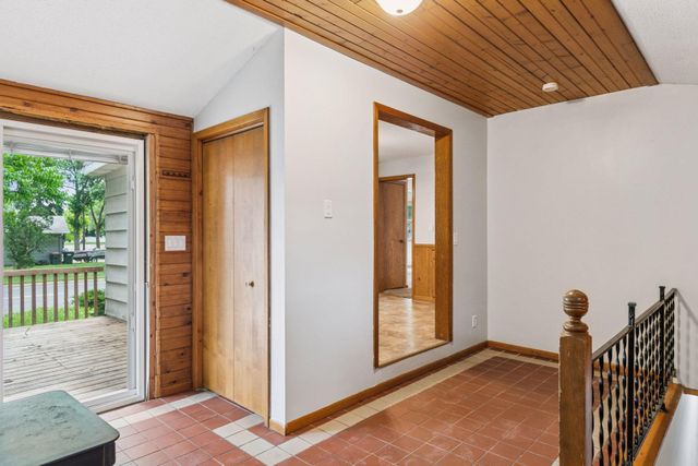 352 2nd Street, Gaylord, MN 55334