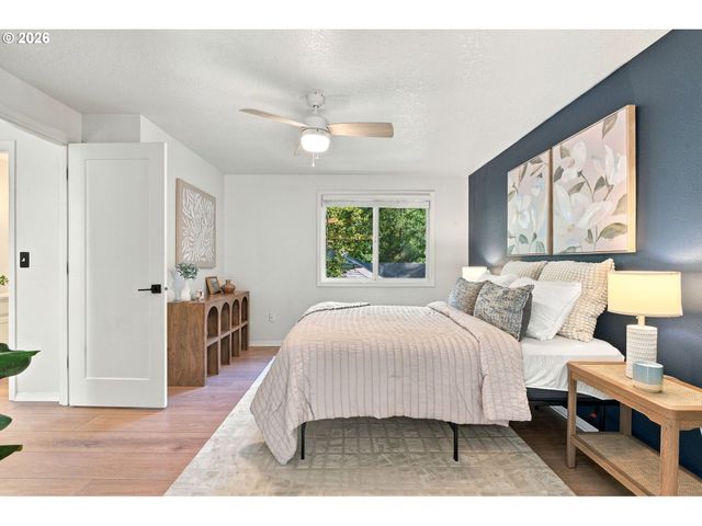 2723 Sw CAROLINA St, Portland, OR 97239