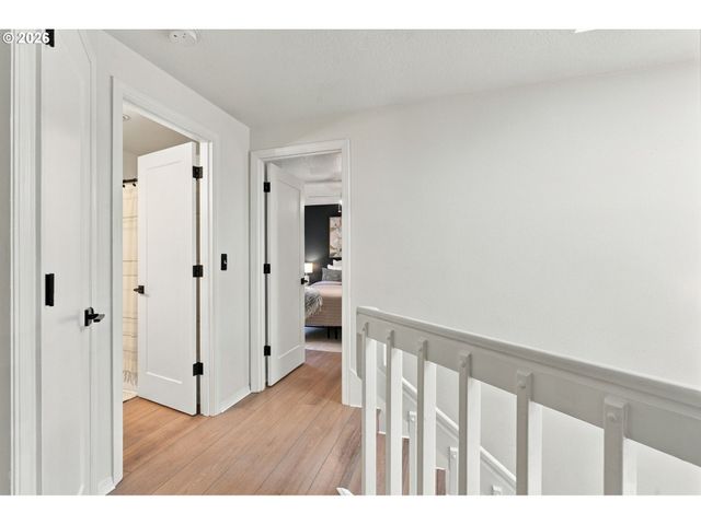 2723 Sw CAROLINA St, Portland, OR 97239