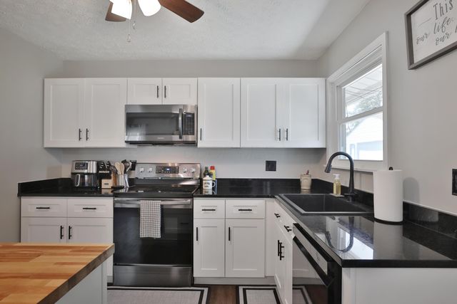 4800 Hillcrest Street N, Hilliard, OH 43026