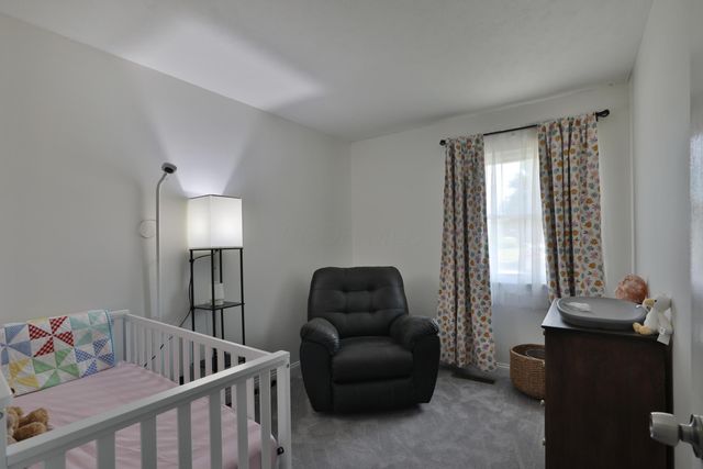 4800 Hillcrest Street N, Hilliard, OH 43026