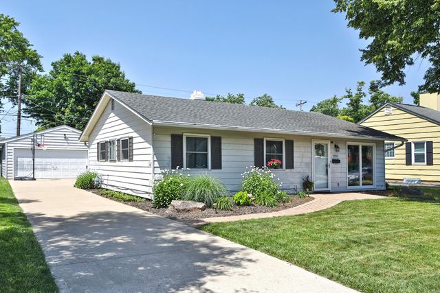 4800 Hillcrest Street N, Hilliard, OH 43026