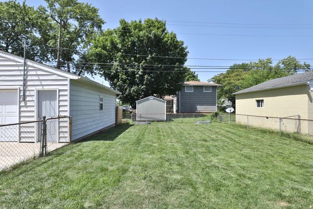 4800 Hillcrest Street N, Hilliard, OH 43026