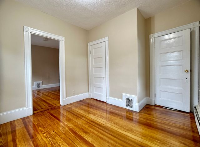 22 Spring Park Ave 3, Boston, MA 02130