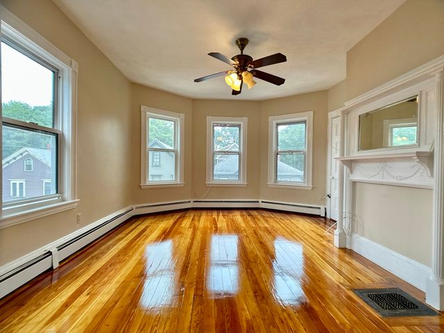 22 Spring Park Ave 3, Boston, MA 02130