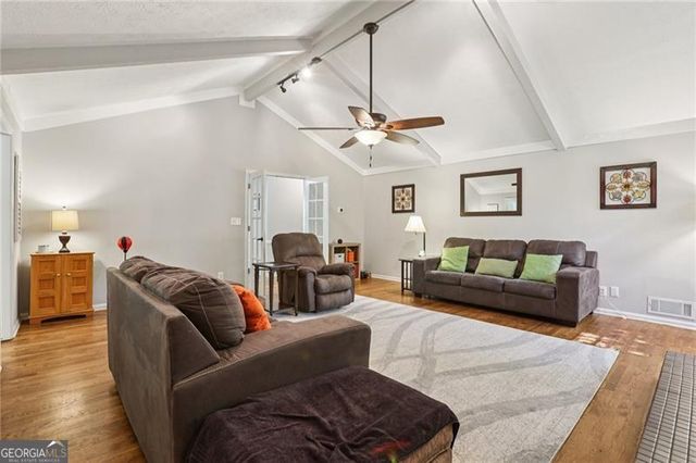 3284 Creekside Drive SE, Conyers, GA 30094