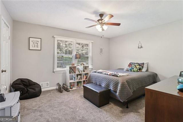 3284 Creekside Drive SE, Conyers, GA 30094