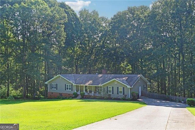 3284 Creekside Drive SE, Conyers, GA 30094