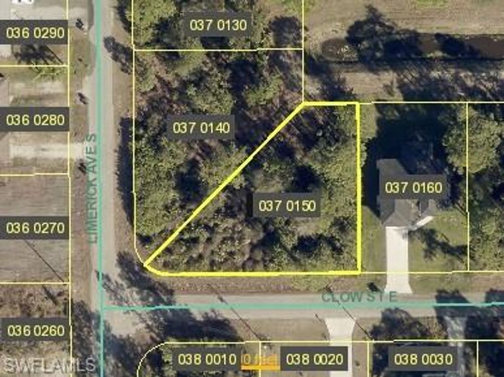 821 Clow ST E, LEHIGH ACRES, FL 33974 — exterior