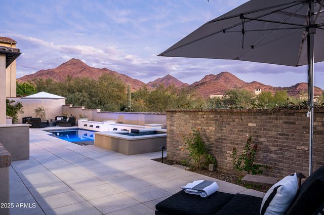 10263 E WINDRUNNER Drive, Scottsdale, AZ 85255