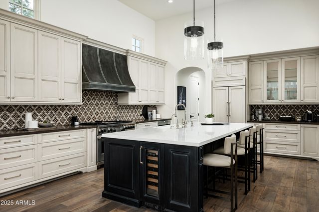 10263 E WINDRUNNER Drive, Scottsdale, AZ 85255