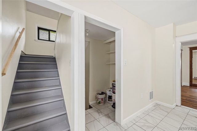 258 Newburgh Avenue, Buffalo, NY 14215