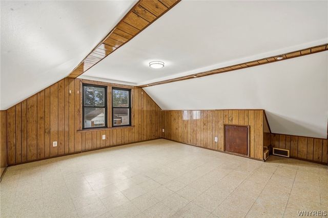 258 Newburgh Avenue, Buffalo, NY 14215