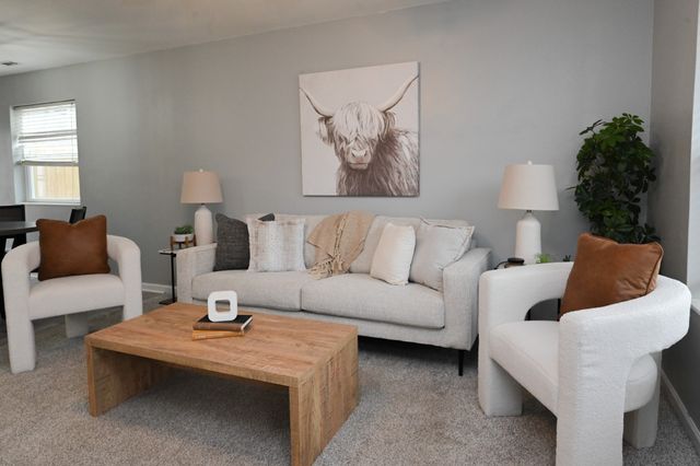 2830 Scott Avenue, Des Moines, IA 50317