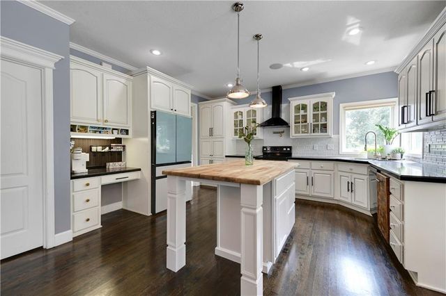 11378 S Cook Street, Olathe, KS 66061