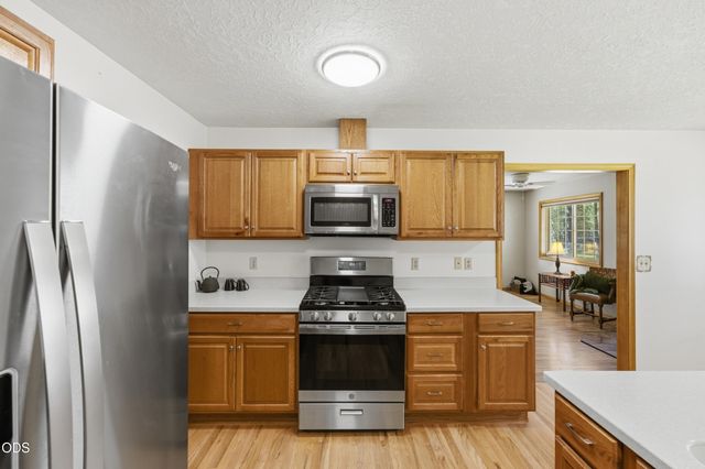15640 Woodgreen Court, La Pine, OR 97739