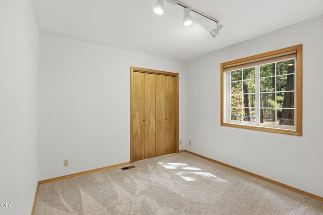 15640 Woodgreen Court, La Pine, OR 97739
