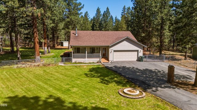 15640 Woodgreen Court, La Pine, OR 97739