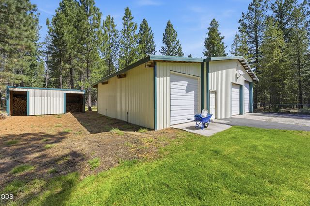15640 Woodgreen Court, La Pine, OR 97739