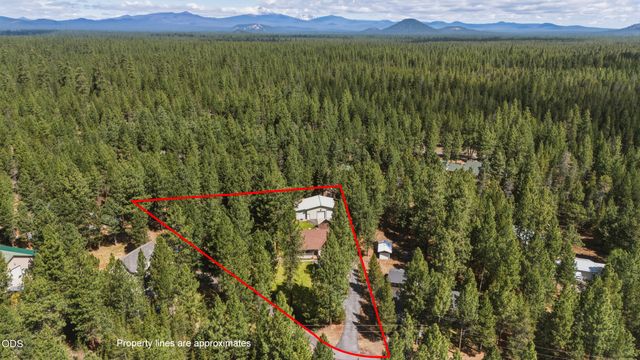 15640 Woodgreen Court, La Pine, OR 97739