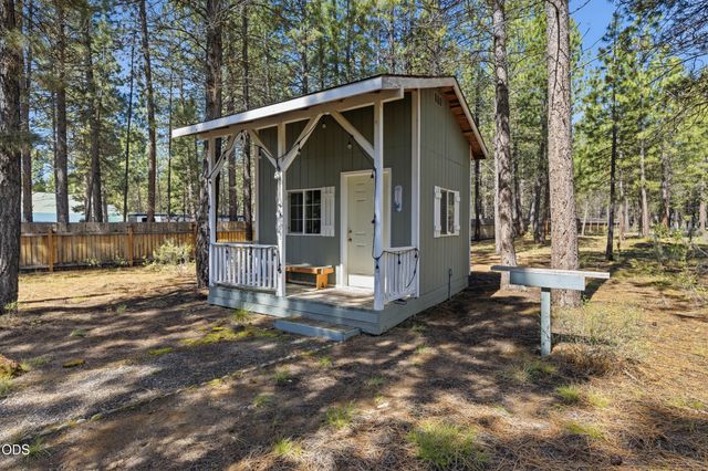 15640 Woodgreen Court, La Pine, OR 97739