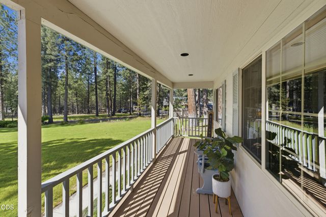 15640 Woodgreen Court, La Pine, OR 97739