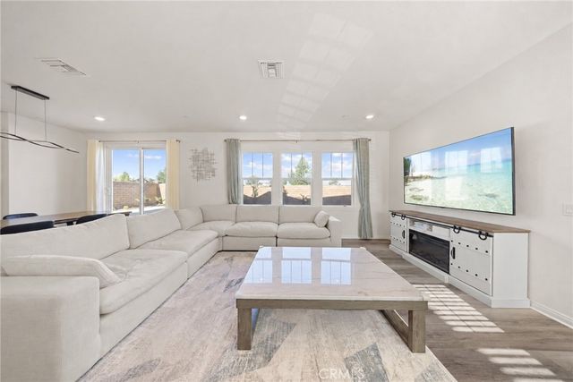 4335 S Amherst, Ontario, CA 91761