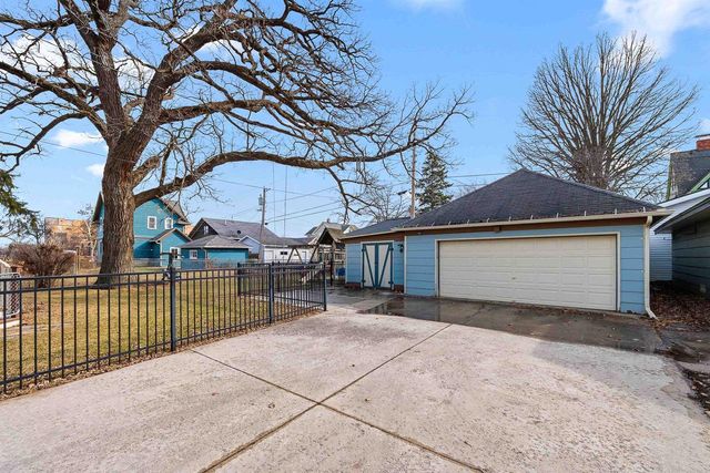 302 E DIVISION STREET, Fond Du Lac, WI 54935