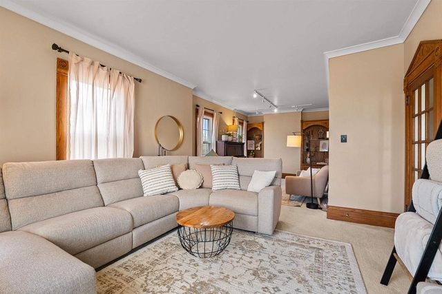 302 E DIVISION STREET, Fond Du Lac, WI 54935