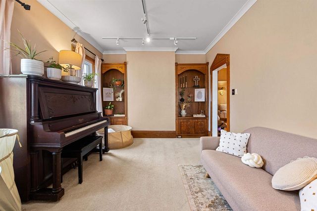 302 E DIVISION STREET, Fond Du Lac, WI 54935