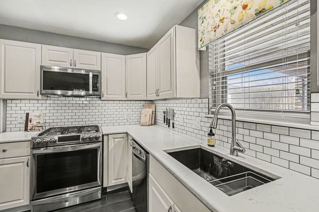 1113 Norwood Drive, Hurst, TX 76053