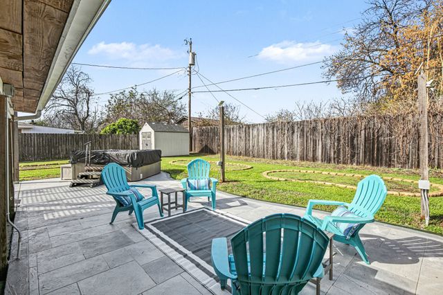 1113 Norwood Drive, Hurst, TX 76053