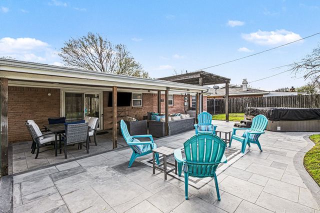 1113 Norwood Drive, Hurst, TX 76053