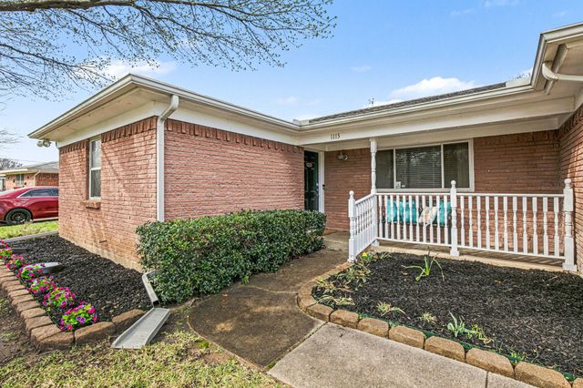 1113 Norwood Drive, Hurst, TX 76053