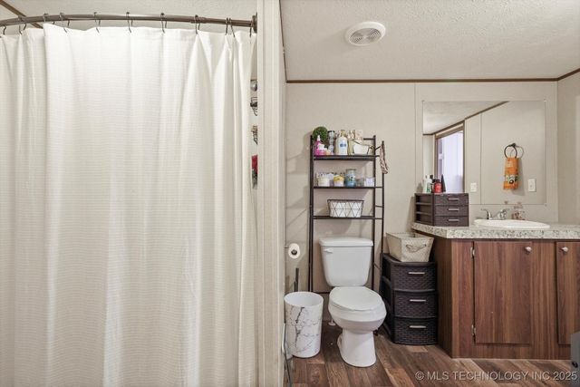 5691 N 434 Road, Adair, OK 74330