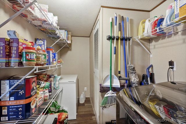 5691 N 434 Road, Adair, OK 74330