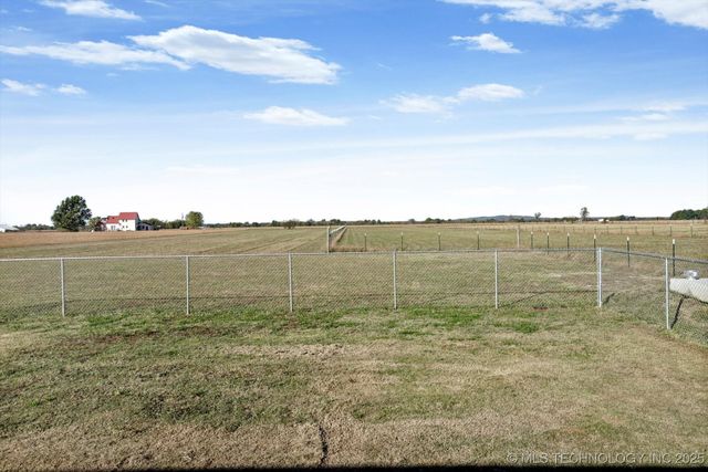 5691 N 434 Road, Adair, OK 74330