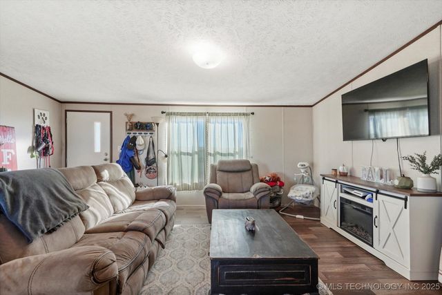 5691 N 434 Road, Adair, OK 74330