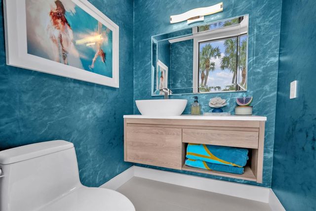 17288 NORTHWAY Circle, Boca Raton, FL 33496