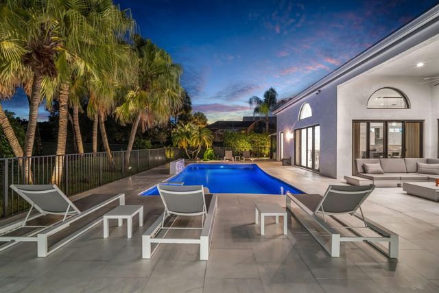 17288 NORTHWAY Circle, Boca Raton, FL 33496