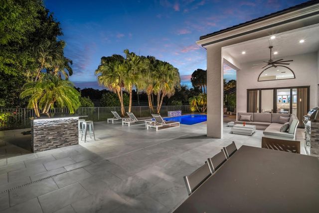 17288 NORTHWAY Circle, Boca Raton, FL 33496