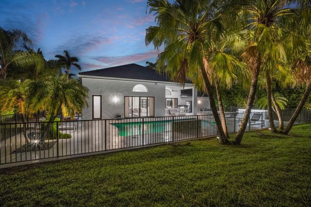 17288 NORTHWAY Circle, Boca Raton, FL 33496