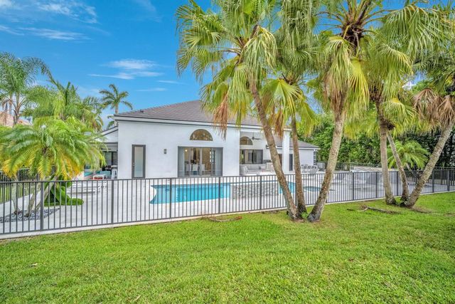 17288 NORTHWAY Circle, Boca Raton, FL 33496