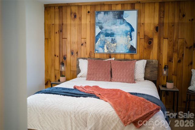 90 Camp Branch Road, Waynesville, NC 28786