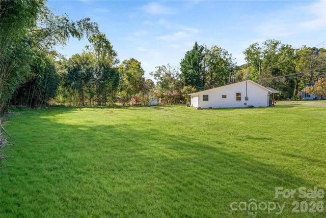 90 Camp Branch Road, Waynesville, NC 28786