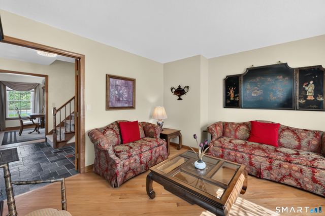 14 Hampden Place, Windsor, CT 06095