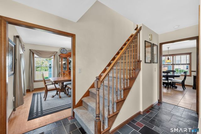 14 Hampden Place, Windsor, CT 06095