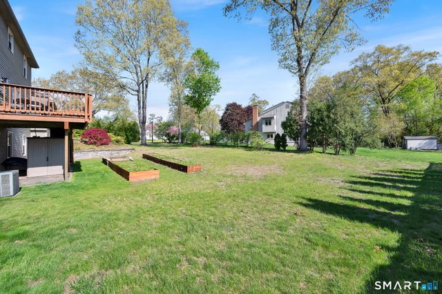 14 Hampden Place, Windsor, CT 06095