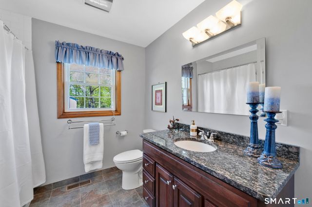 14 Hampden Place, Windsor, CT 06095